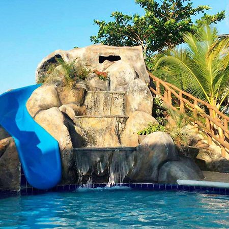 Cabanas Aqua Blue Coveñas Exterior foto
